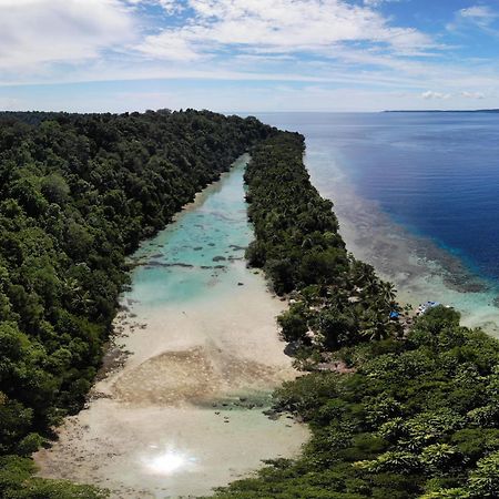 Nunukan Island Resort Maratua Island エクステリア 写真
