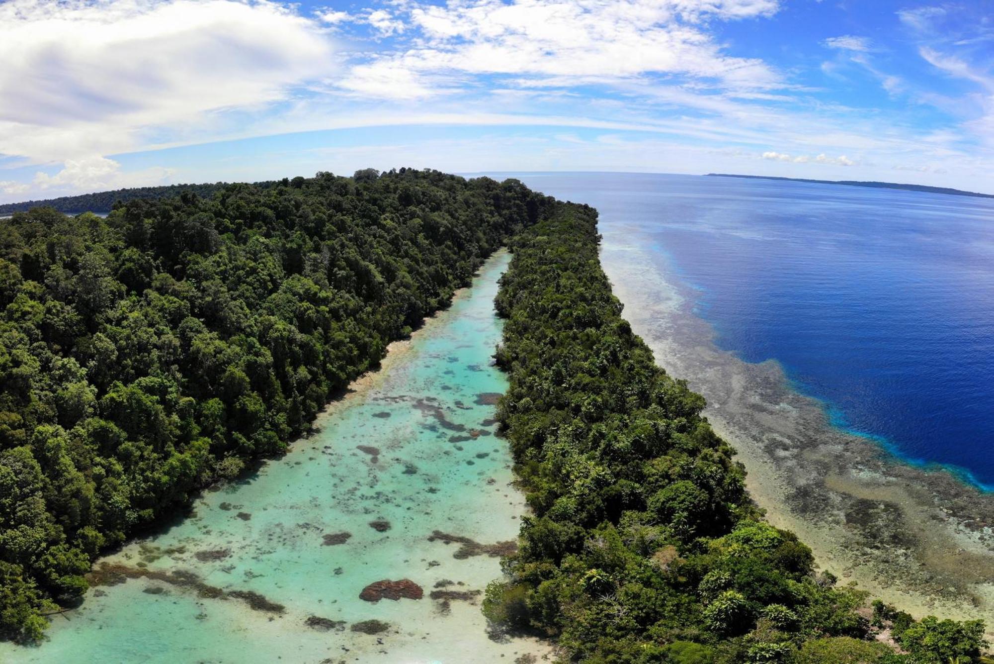 Nunukan Island Resort Maratua Island エクステリア 写真