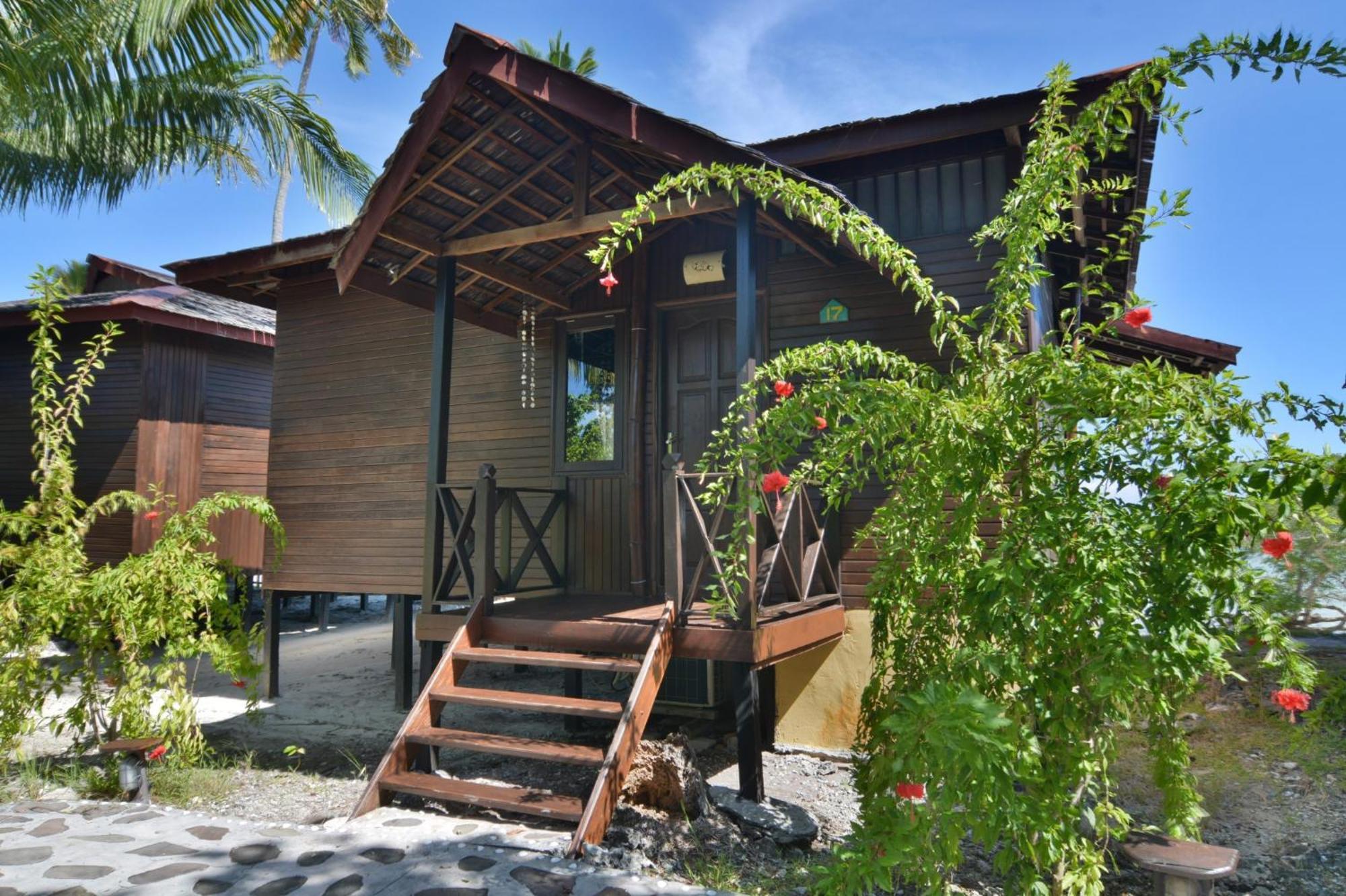 Nunukan Island Resort Maratua Island エクステリア 写真