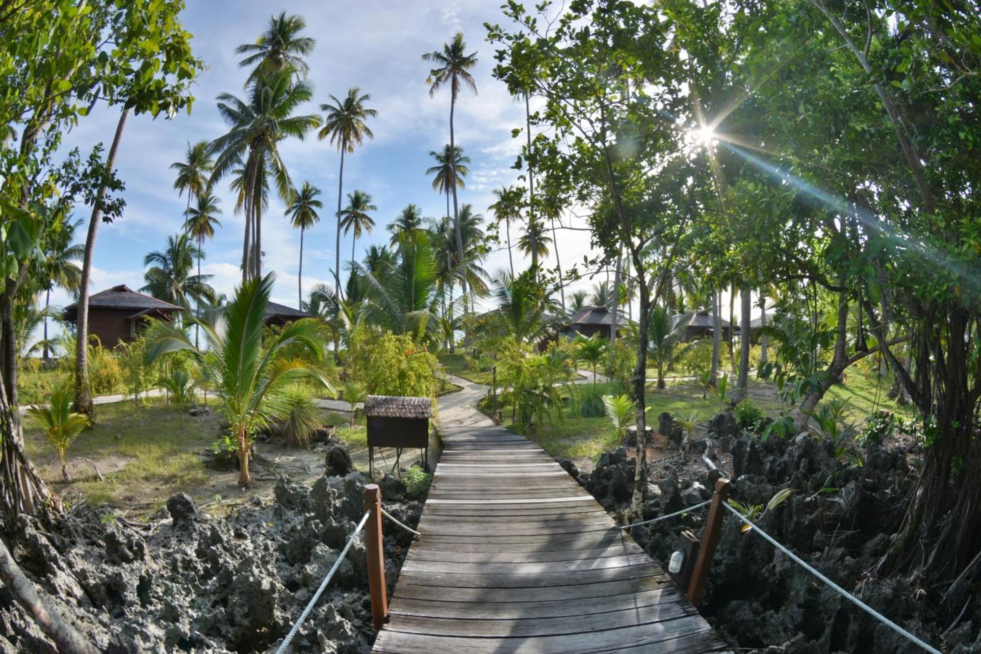 Nunukan Island Resort Maratua Island エクステリア 写真