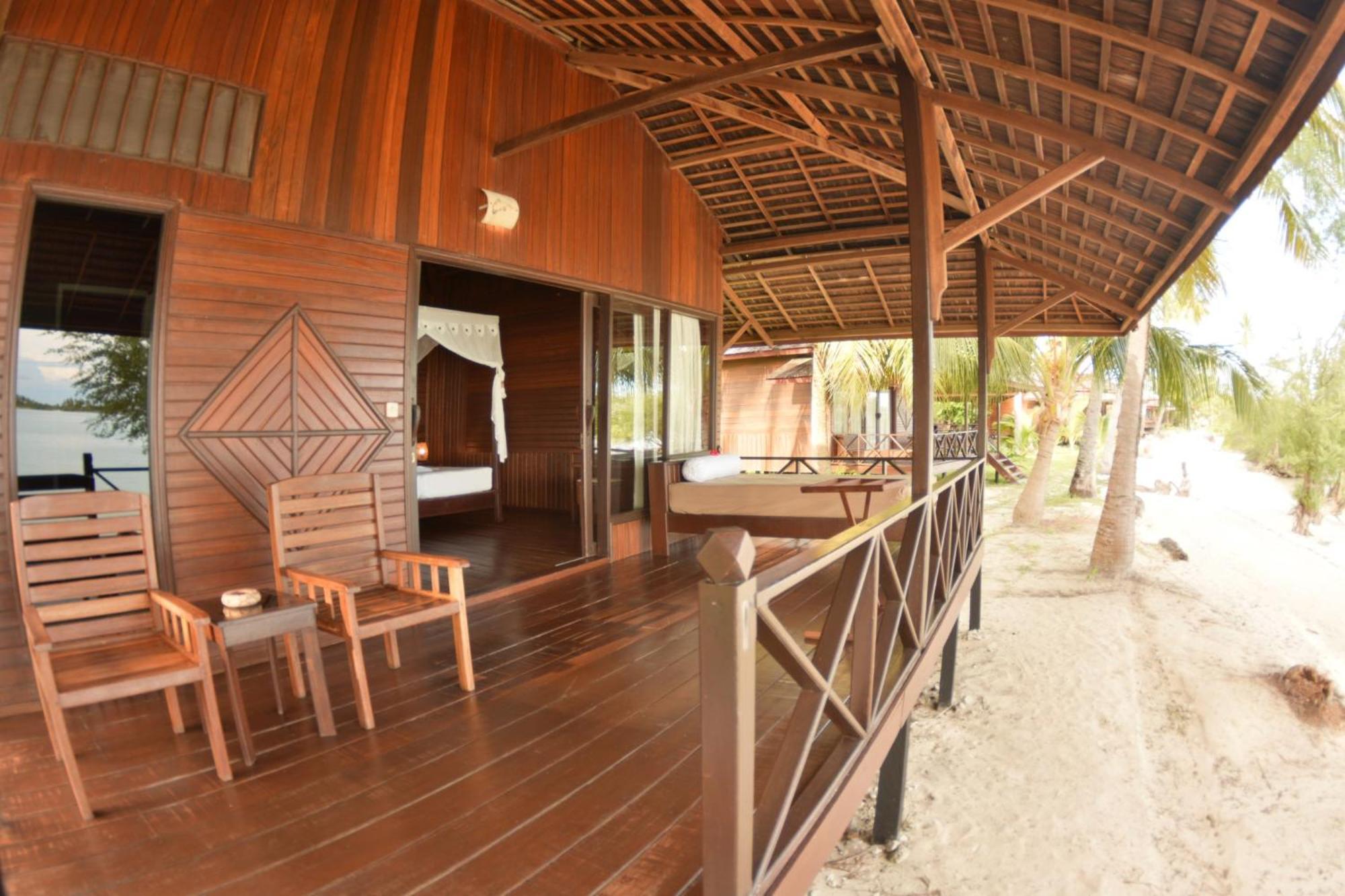 Nunukan Island Resort Maratua Island エクステリア 写真