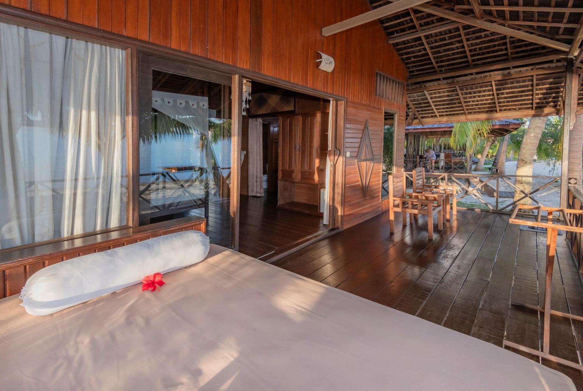 Nunukan Island Resort Maratua Island エクステリア 写真