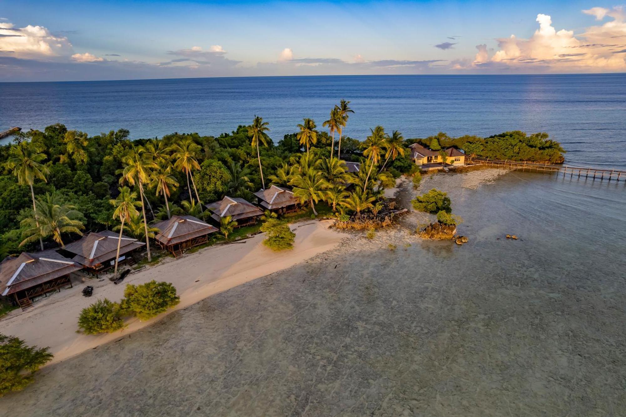 Nunukan Island Resort Maratua Island エクステリア 写真